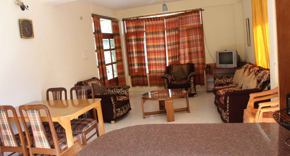 Hotel Catrit View, Manali 3